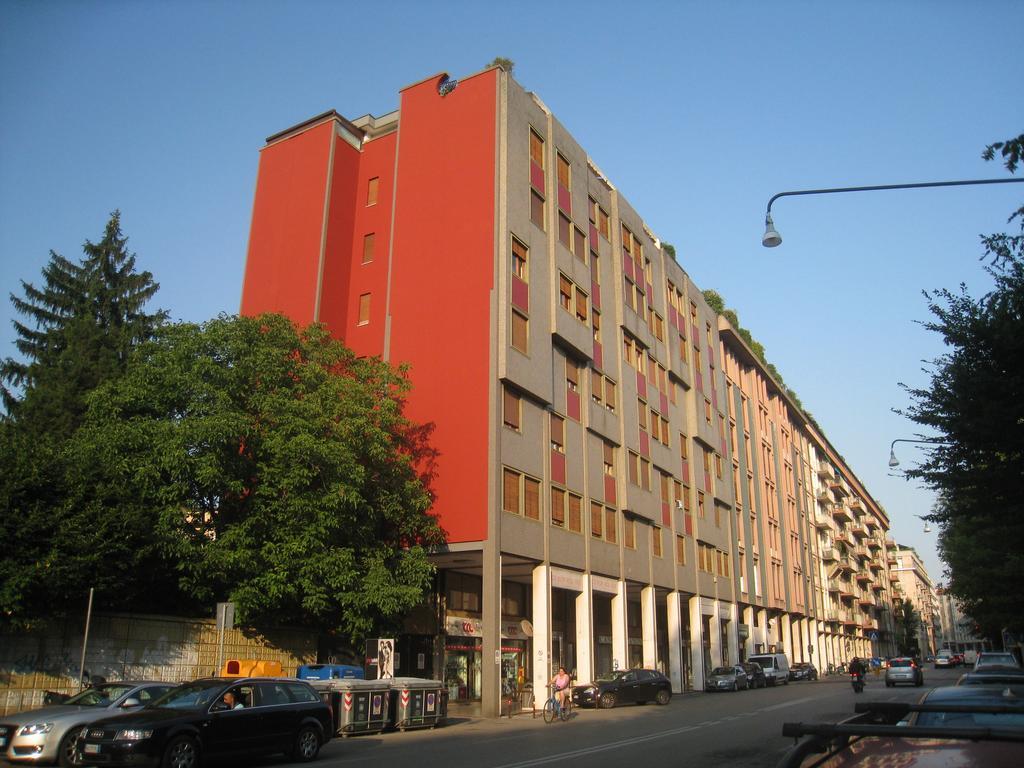 Appartamento Con 2 Camere E Garage Privato! Padova Luaran gambar