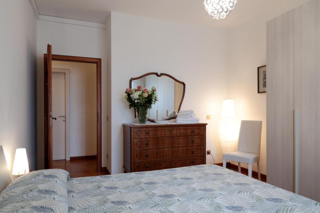 Appartamento Con 2 Camere E Garage Privato! Padova Luaran gambar